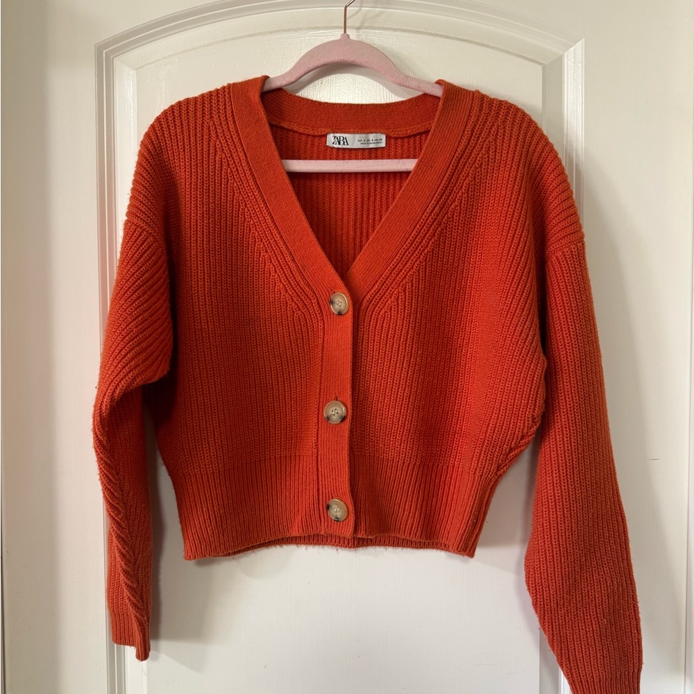 Zara Women's Orange Knitted Cropped Cardigan in Small